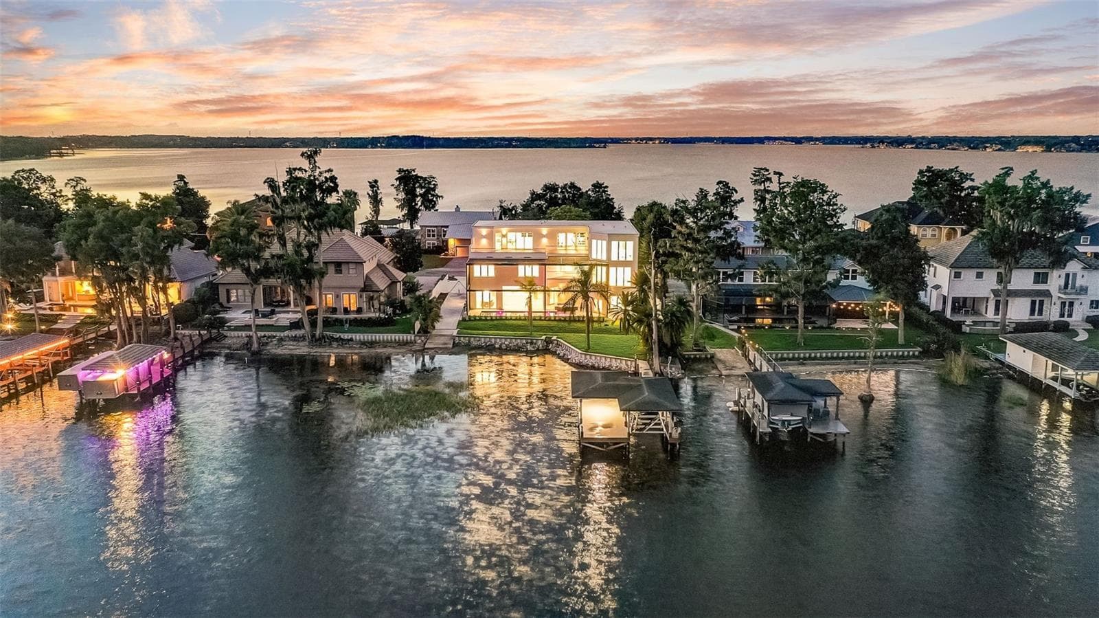 9940 Lone Tree Lane, Orlando, Florida