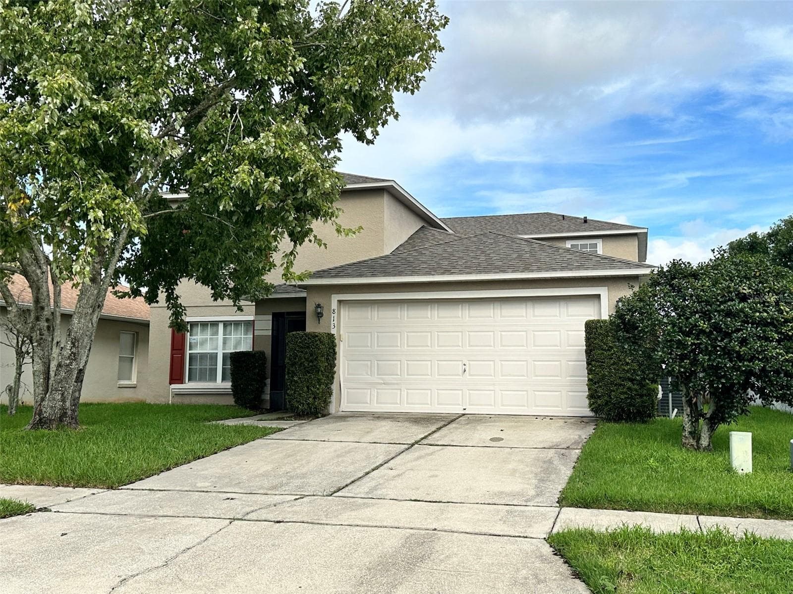 2 story, 5 bedrm, 2.5 baths with BONUS room — 813 Clifton Hills St., Orlando, Florida