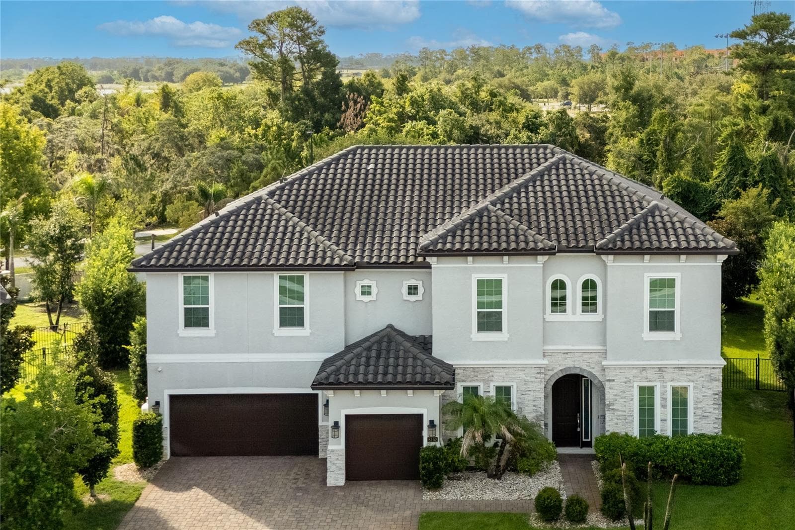 8192 Ludington Circle, Orlando, Florida