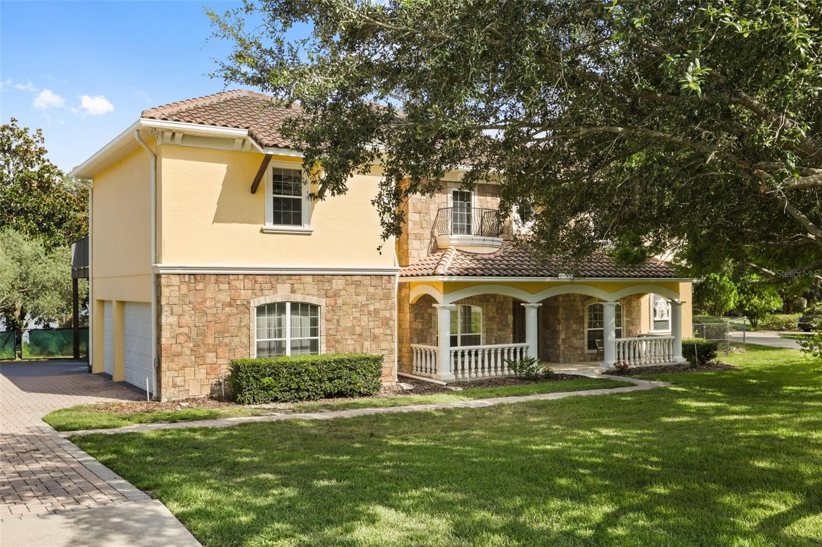 5554 Palm Lake Circle, Orlando, Florida
